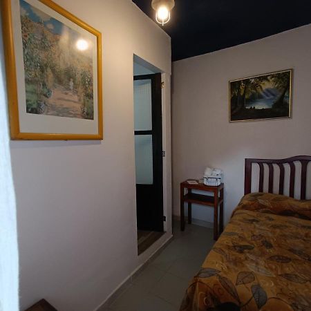 Casa Petirrojo - Habitaciones En 파츠쿠아로 외부 사진