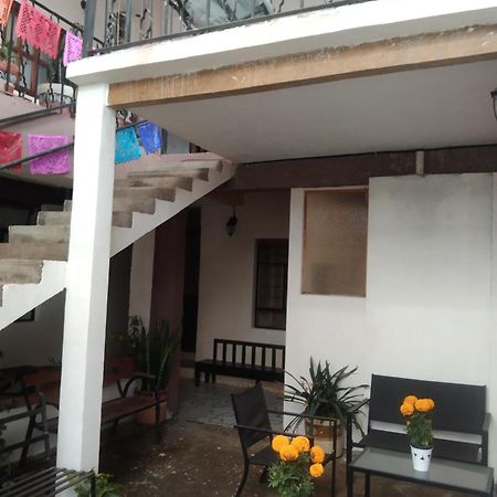 Casa Petirrojo - Habitaciones En 파츠쿠아로 외부 사진